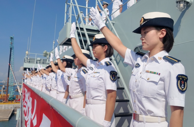 中国海军83舰编队完成对新加坡访问 起程回国